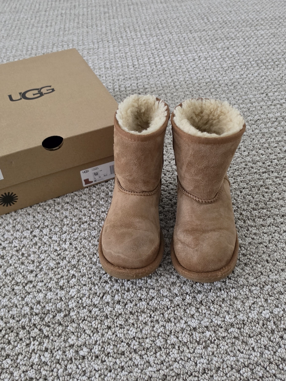 UGG Kids Chestnut Suede Shearling-Lined Boots. Size 12